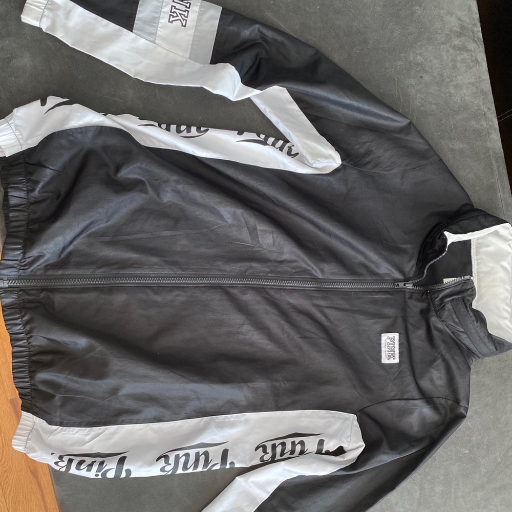 PINK Wind breaker